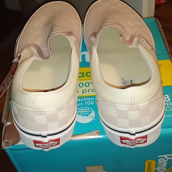 Women shoes - Picture 2 of 6